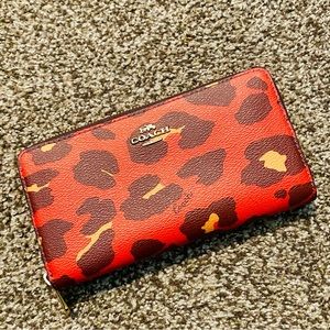 NWOT Coach Bright Poppy Leopard Print Long Zip Around Wallet